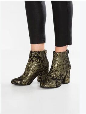Marc Fisher Newbia brocade black gold ankle bootie